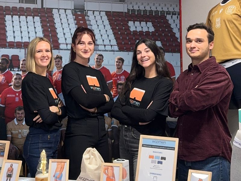 stand boxer woemen, boxer solidaire